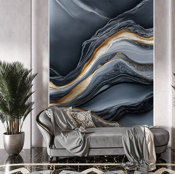 Фототапет Златни Вълни и Тъмен Мрамор на стена зад уютен диван в елегантна стая.
