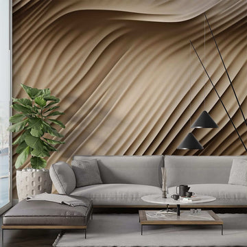 Фототапет за хол с вълнообразен дизайн в нежни нюанси на бежово, създаващ уютна атмосфера.