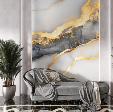 фототапет златни линии сив мрамор върху стена в елегантен интериор с диван и зеленина
